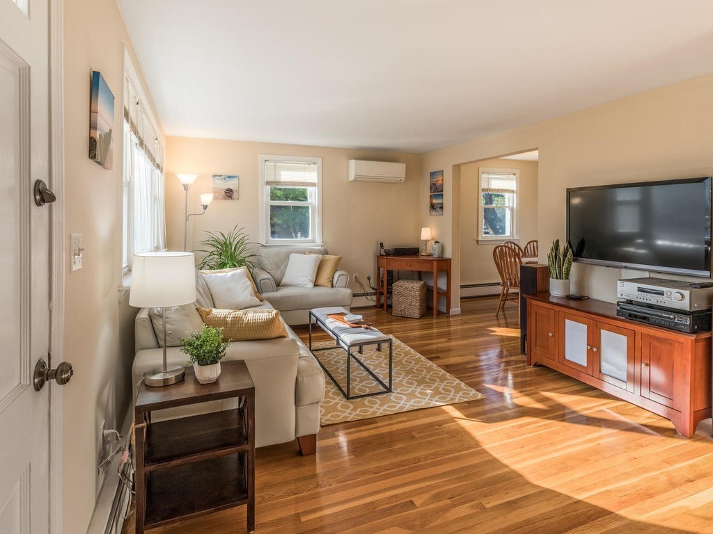 23 Charles Road, Unit 23 Winchester, MA 01890 - Photo 3 of 29