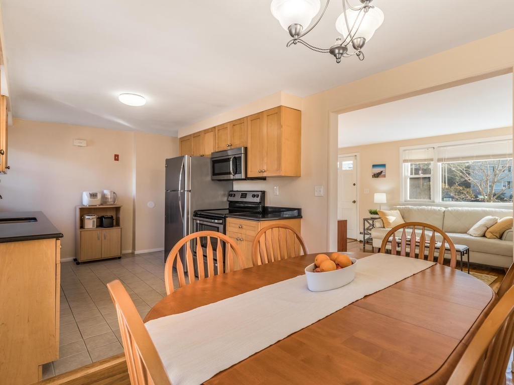 23 Charles Road, Unit 23 Winchester, MA 01890 - Photo 7 of 29