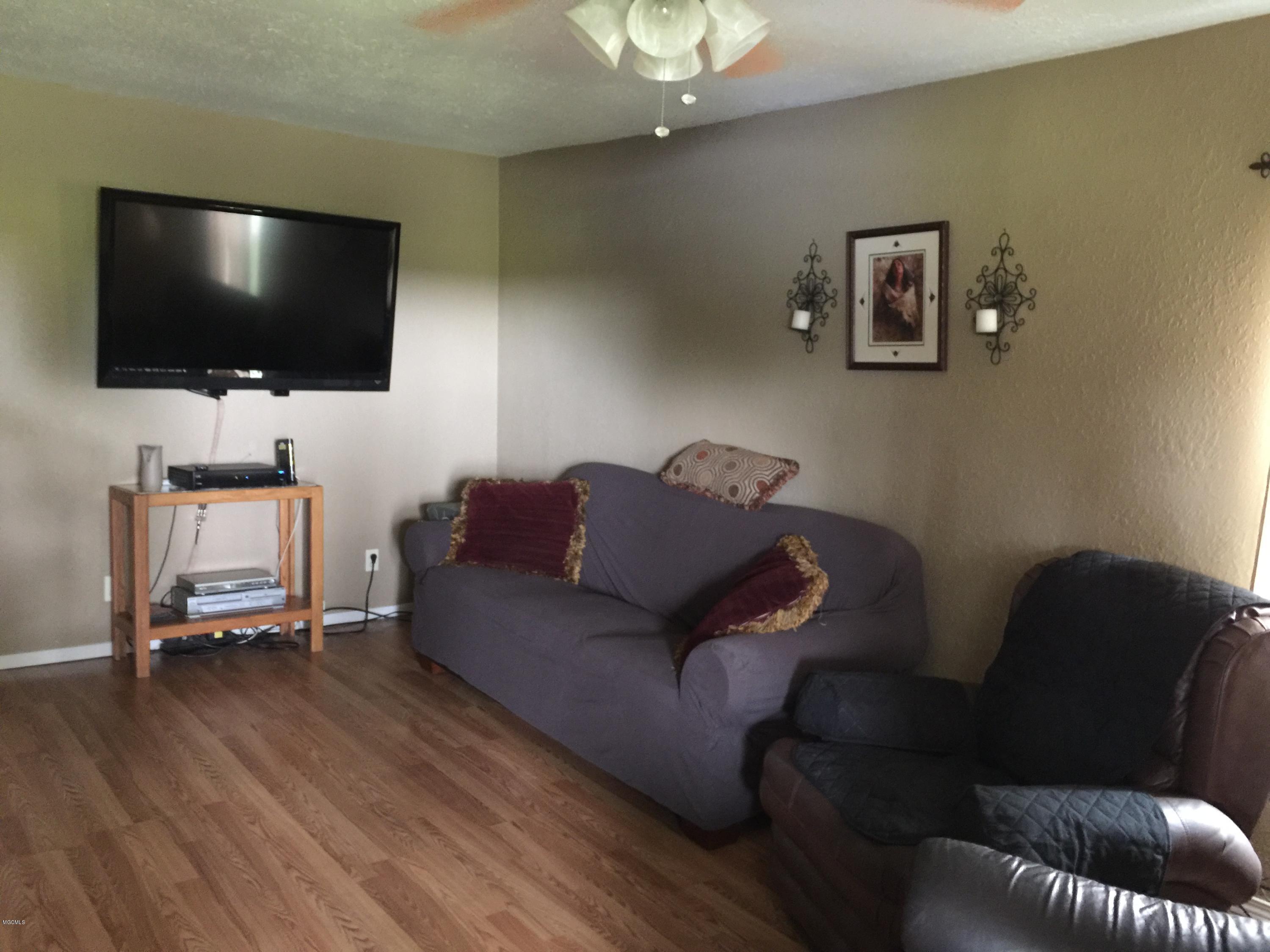 137 Rawls Road Perkinston, MS 39573 - Photo 11 of 26 IMG_1173