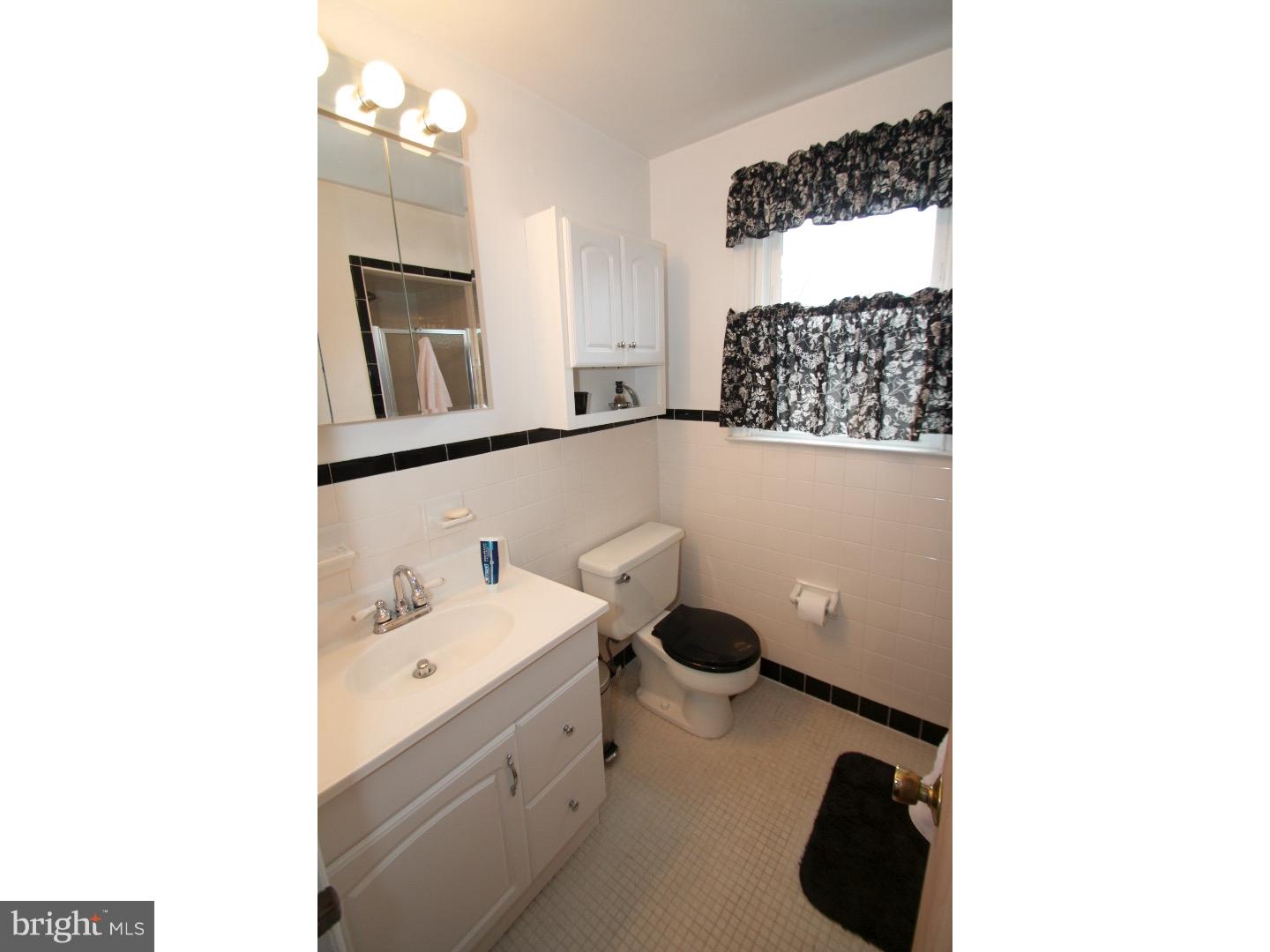 8821 Patton Road Wyndmoor, PA 19038 - Photo 19 of 25 Gallery Image 19