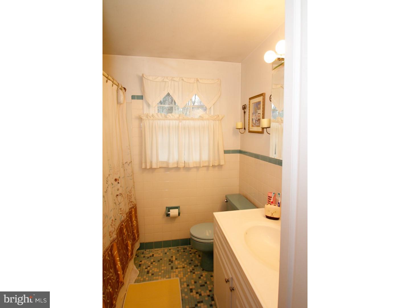 8821 Patton Road Wyndmoor, PA 19038 - Photo 21 of 25 Gallery Image 21