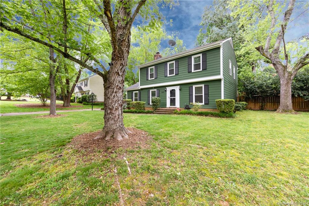 906 Falls Church Road Charlotte, NC 28270 - Photo 2 of 48 Gallery Image 2