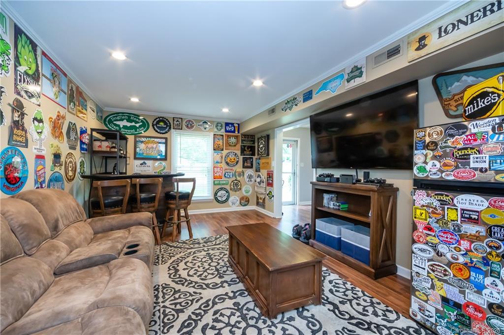906 Falls Church Road Charlotte, NC 28270 - Photo 23 of 48 Gallery Image 23