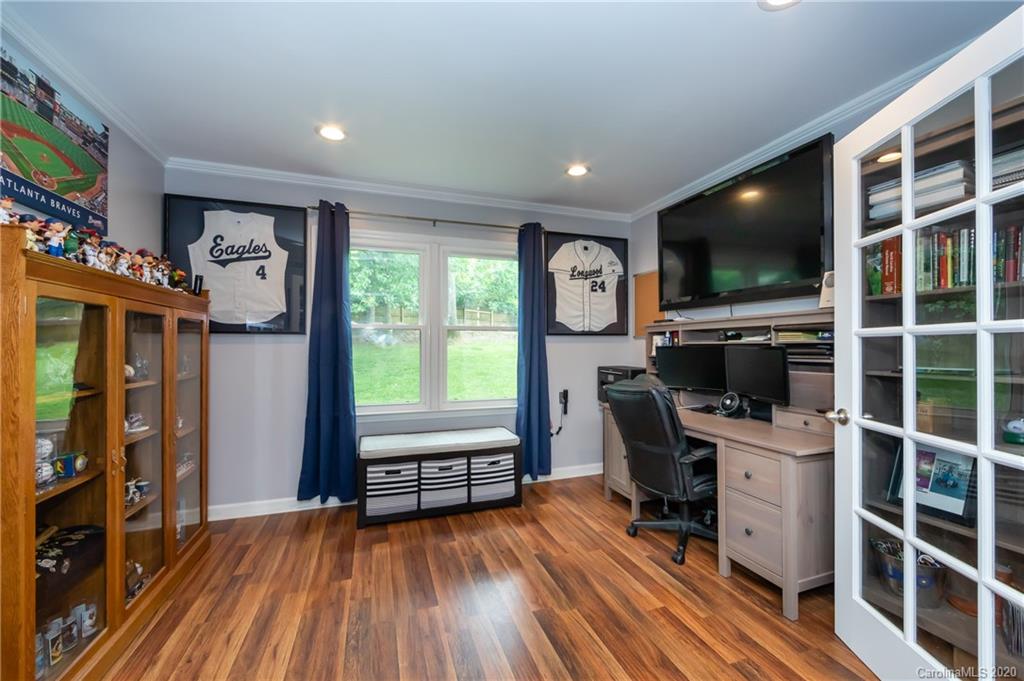 906 Falls Church Road Charlotte, NC 28270 - Photo 25 of 48 Gallery Image 25