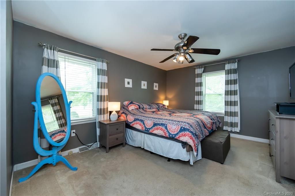 906 Falls Church Road Charlotte, NC 28270 - Photo 31 of 48 Gallery Image 31