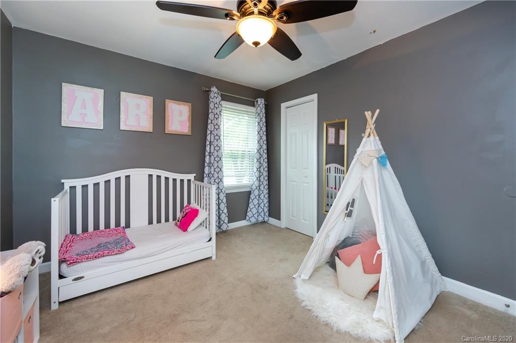 906 Falls Church Road Charlotte, NC 28270 - Photo 35 of 48 Gallery Image 35