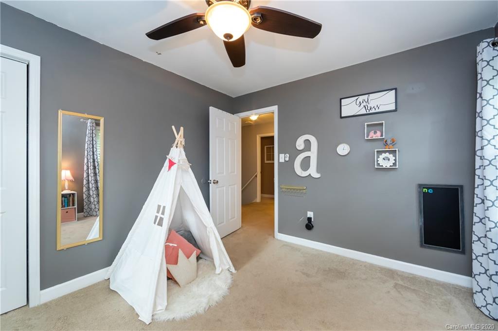 906 Falls Church Road Charlotte, NC 28270 - Photo 36 of 48 Gallery Image 36