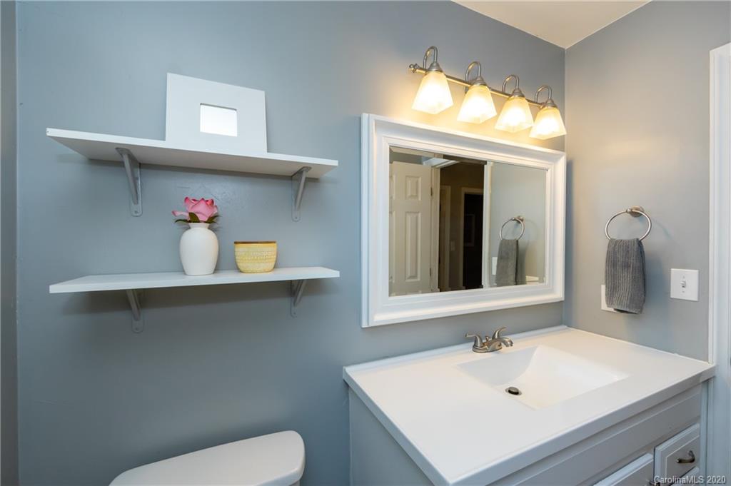 906 Falls Church Road Charlotte, NC 28270 - Photo 39 of 48 Gallery Image 39