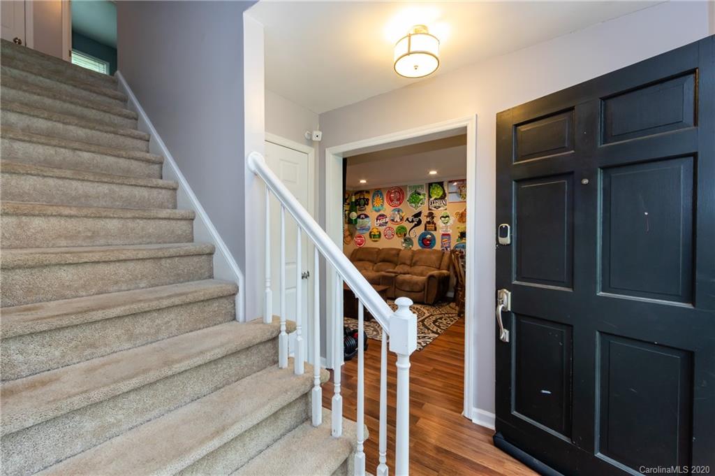 906 Falls Church Road Charlotte, NC 28270 - Photo 6 of 48 Gallery Image 6
