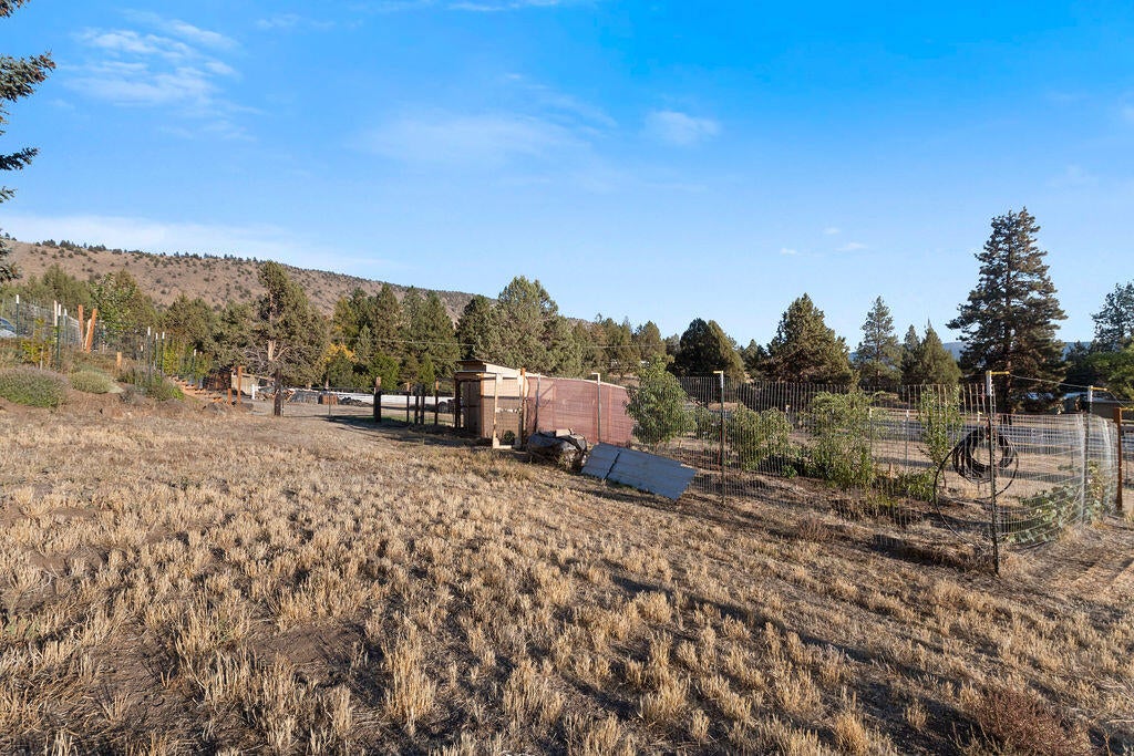 2359 Pine Grove Road Klamath Falls, OR 97603 - Photo 34 of 38 DSC_1905