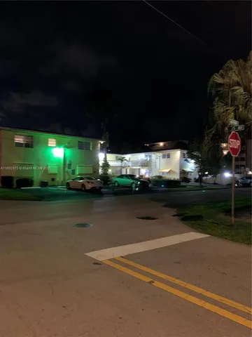 $215,000 | 1501 Arthur Street, Unit 1, Hollywood, FL 33020