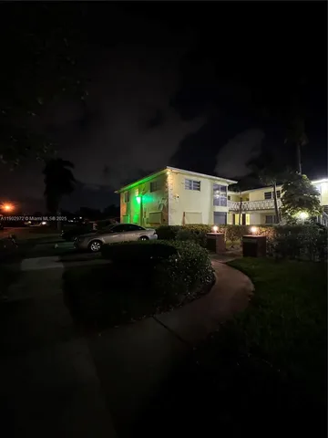 $215,000 | 1501 Arthur Street, Unit 1, Hollywood, FL 33020