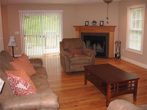 121 Fowler Road Westfield, MA 01085 - Photo 8 of 28 Gallery Image 8