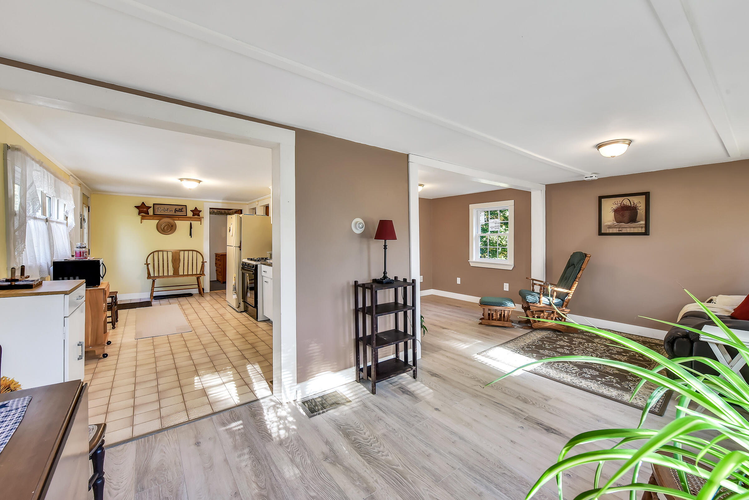 709 Marston Road Gardiner, ME 04345 - Photo 10 of 21 109329gr-130
