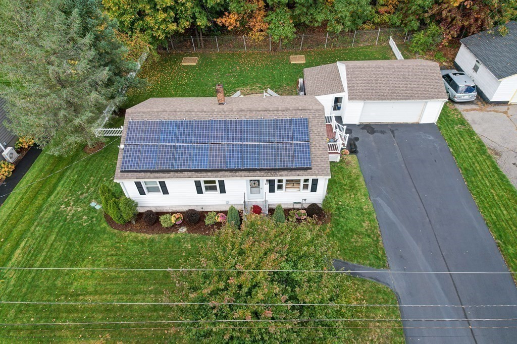 26 Strongwater Road Methuen, MA 01844 - Photo 3 of 25 Gallery Image 3