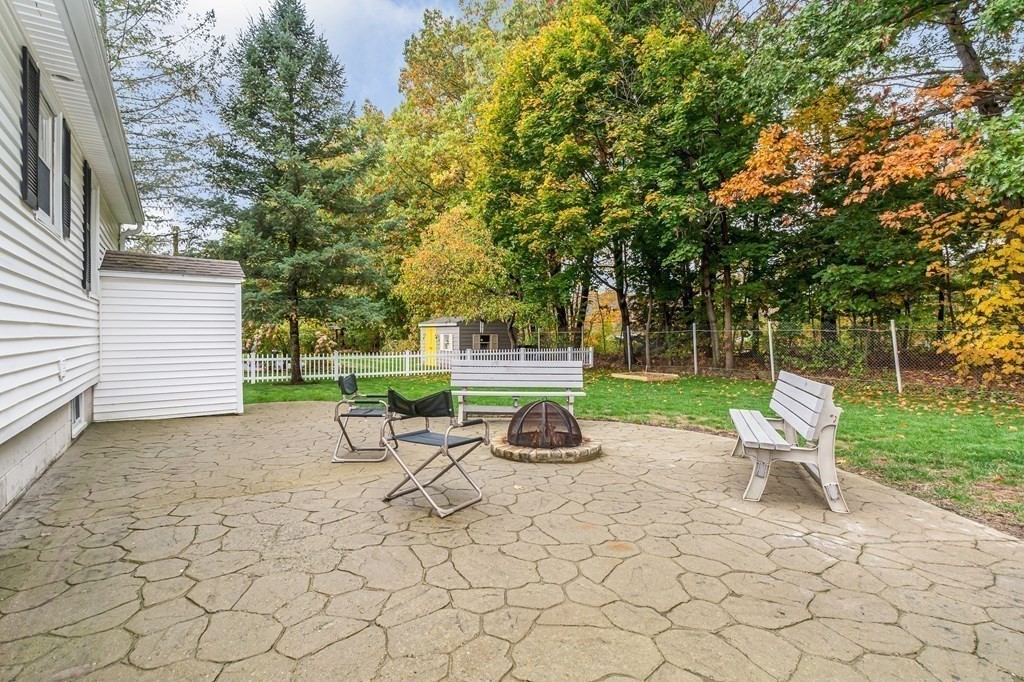 26 Strongwater Road Methuen, MA 01844 - Photo 5 of 25 Gallery Image 5