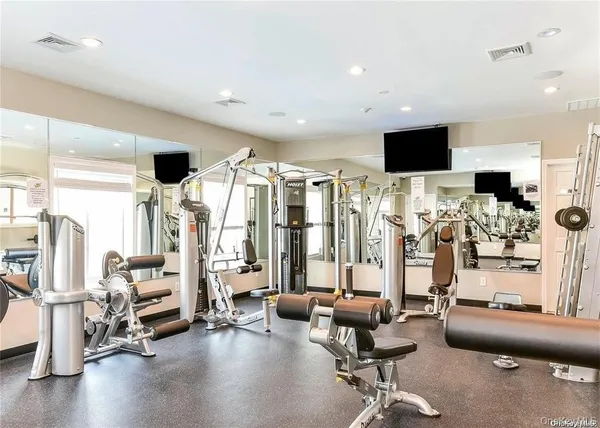 $209,996 | 30 El Camino Court, Unit 30, Coram, NY 11727
