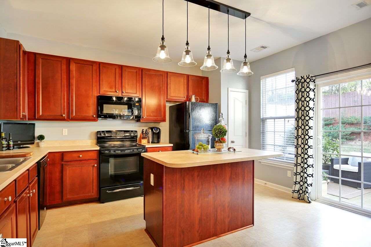 305 Intrepid Court Greer, SC 29650 - Photo 12 of 33 Gallery Image 12