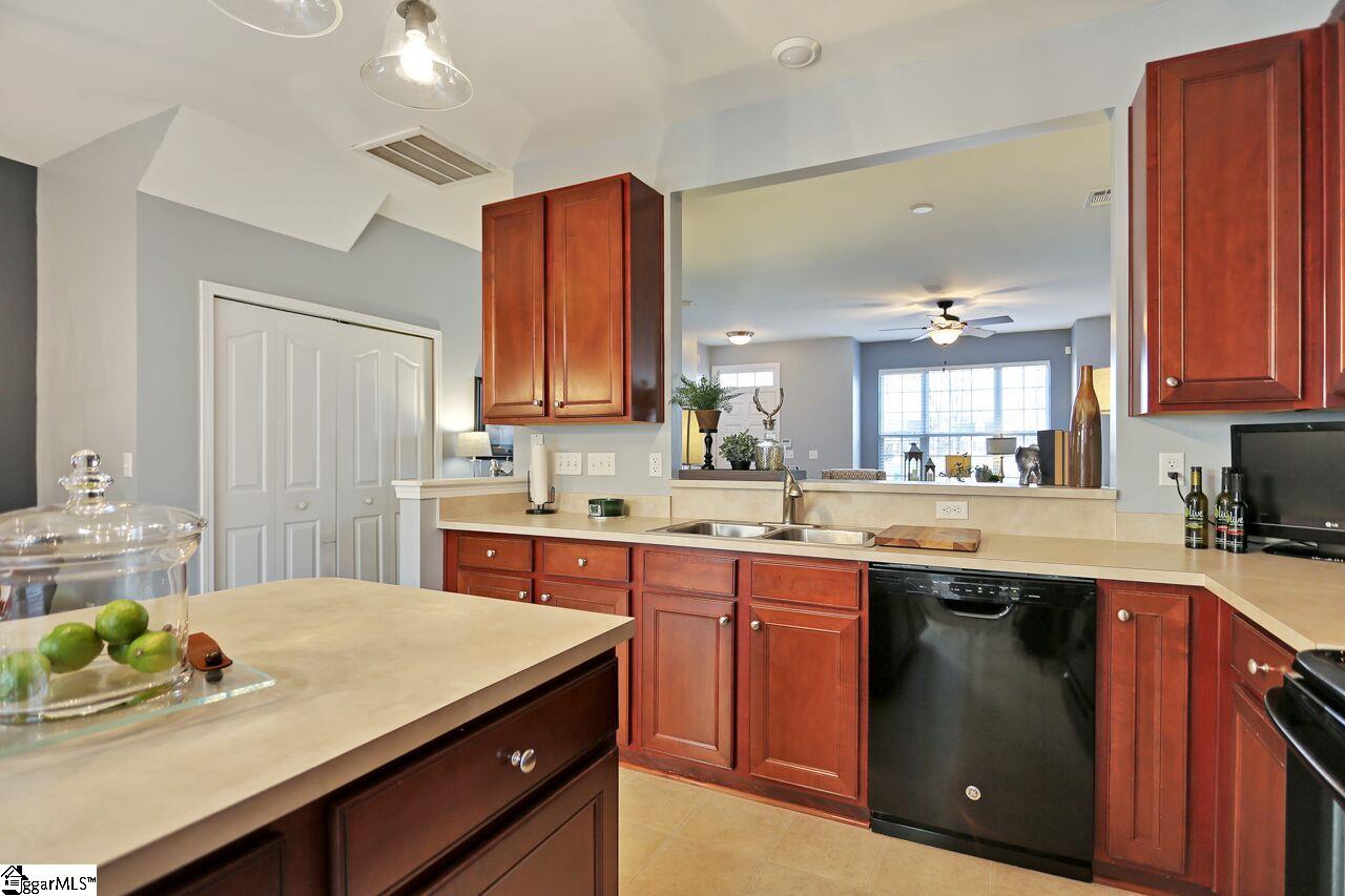 305 Intrepid Court Greer, SC 29650 - Photo 15 of 33 Gallery Image 15