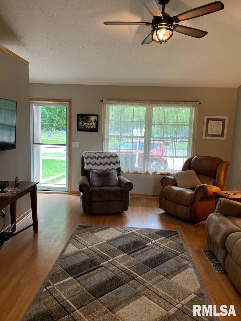 700 Coal Bank Road Metamora, IL 61548 - Photo 4 of 27