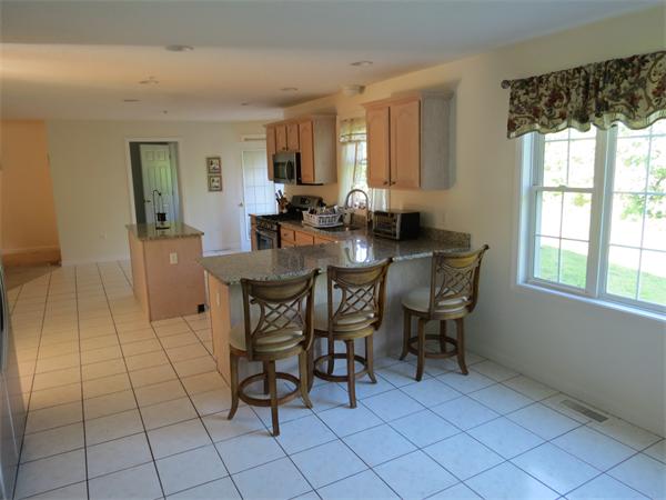 18 Ruth Circle Haverhill, MA 01832 - Photo 11 of 12 Gallery Image 11