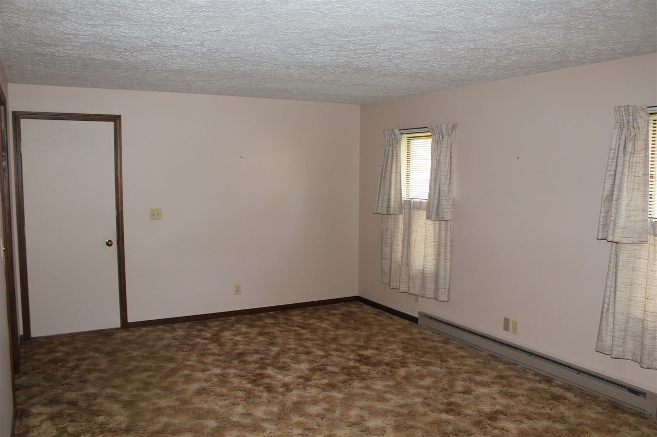 1404 Wooster Road Winona Lake, IN 46590 - Photo 17 of 29 Gallery Image 17