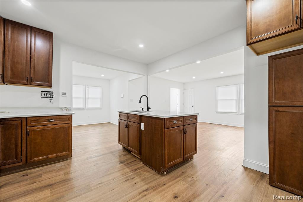4640 Balfour Road Detroit, MI 48224 - Photo 6 of 20