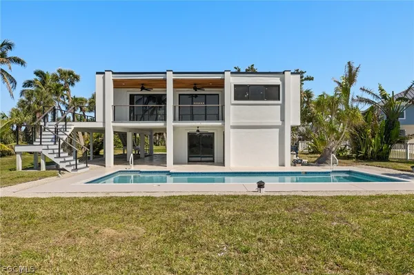 $1,050,000 | 3702 Coquina Drive, Sanibel, FL 33957