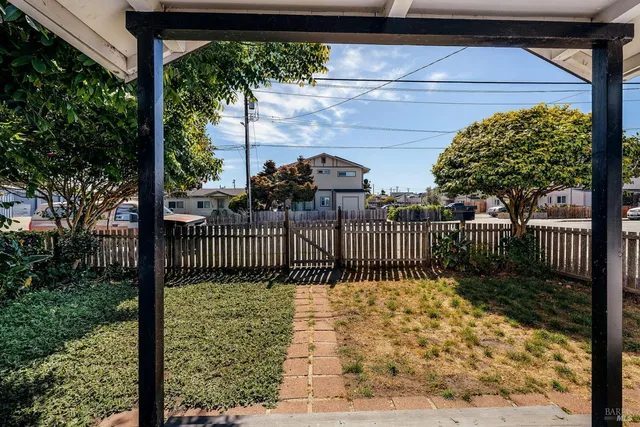 $529,000 | 459 South McPherson Street, Fort Bragg, CA 95437