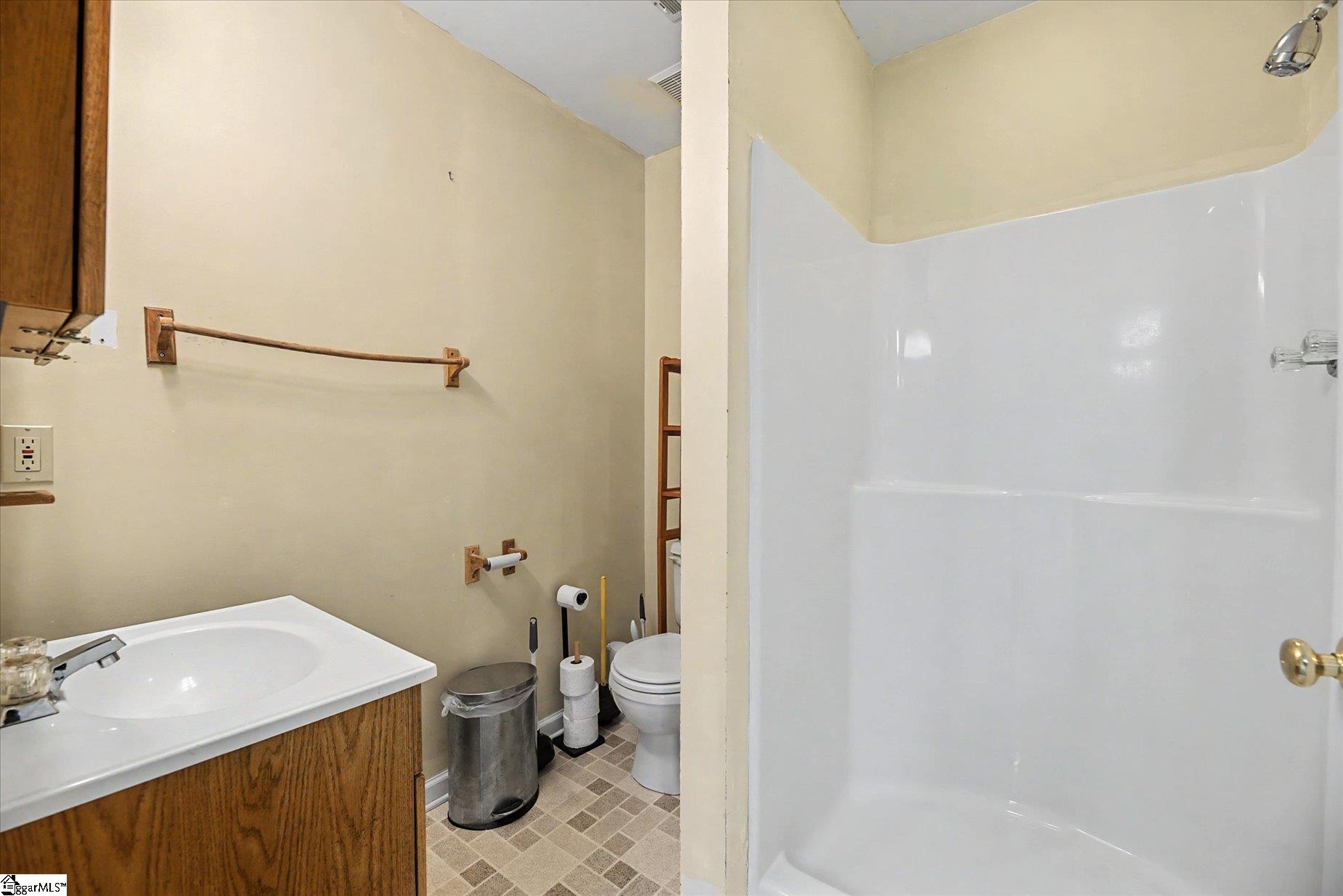 302 West Hampton Avenue Honea Path, SC 29654 - Photo 20 of 44