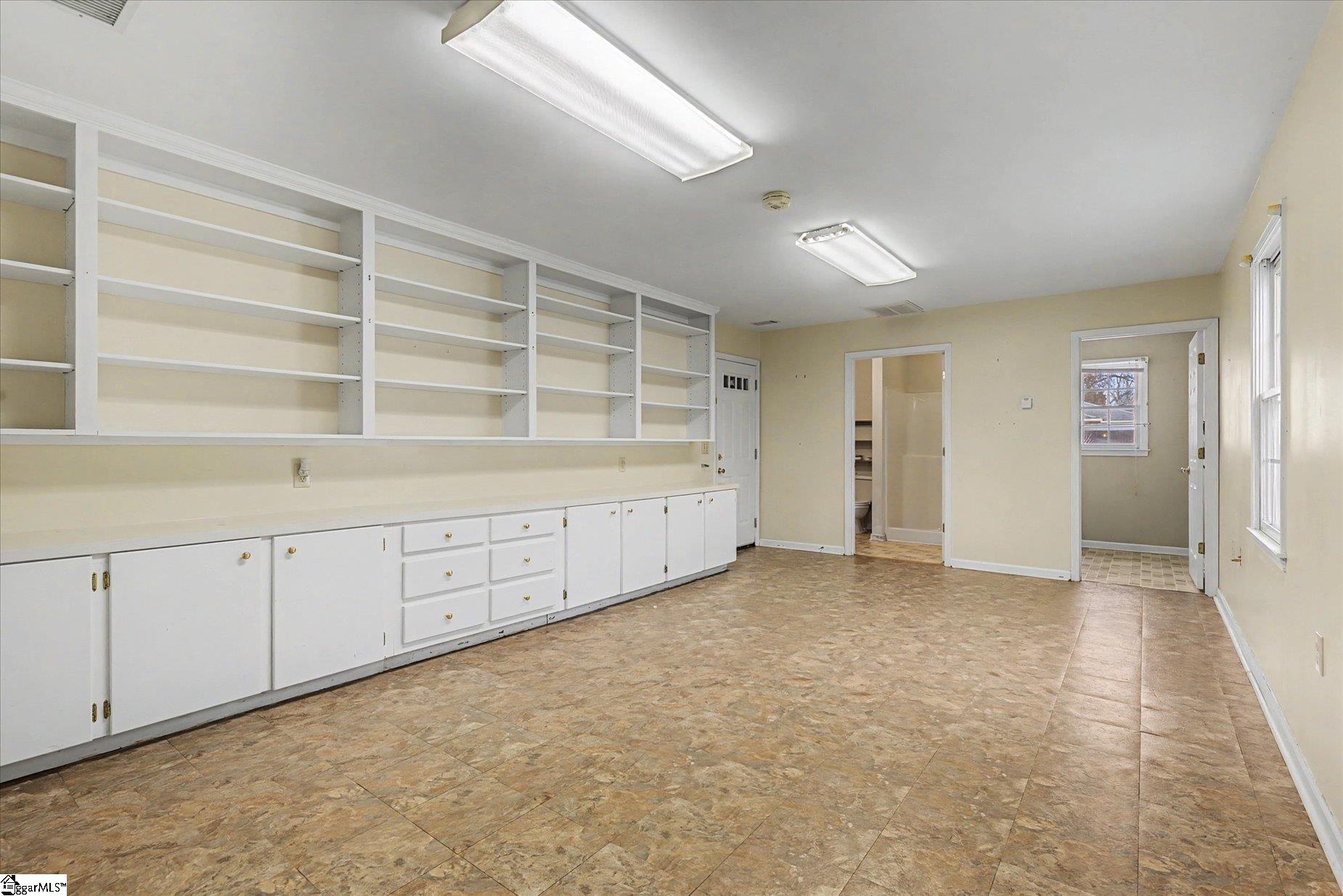 302 West Hampton Avenue Honea Path, SC 29654 - Photo 26 of 44