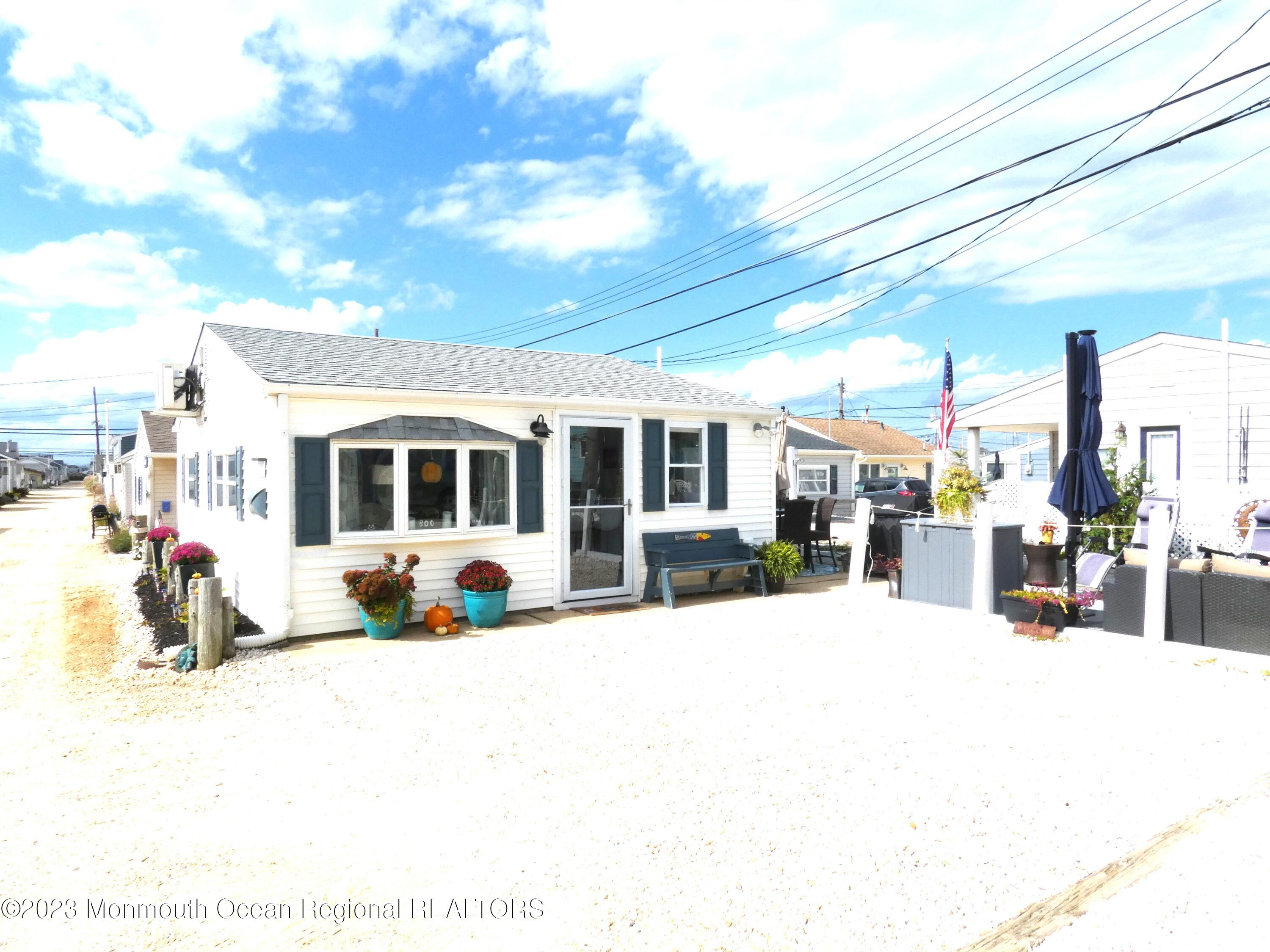 22 East Crane Way Lavallette, NJ 08735 - Photo 1 of 18 P1100420