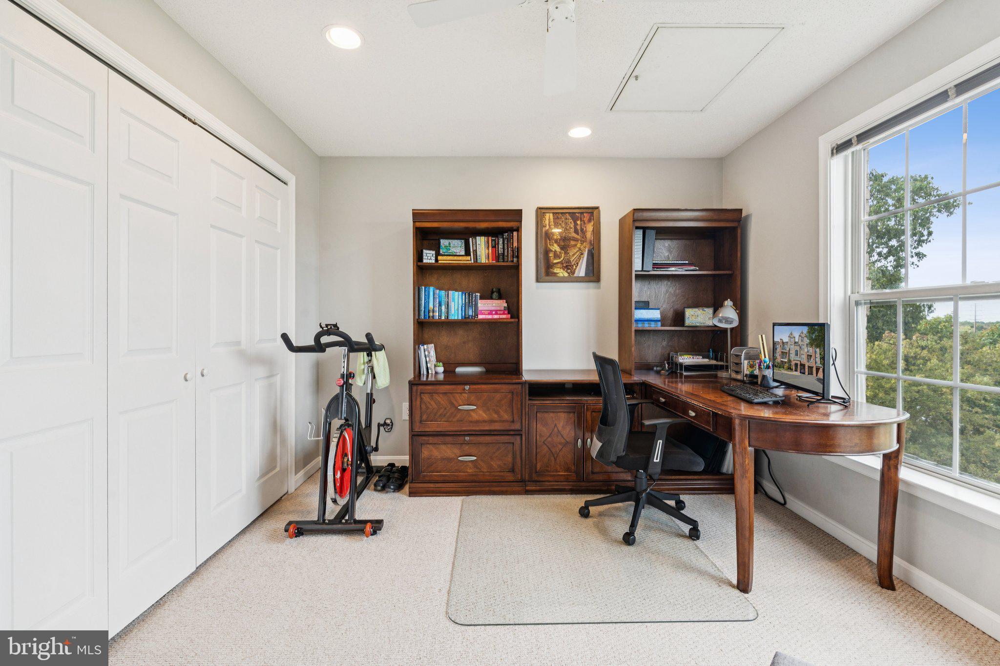 12165 Abington Hall Place, Unit 302 Reston, VA 20190 - Photo 24 of 38