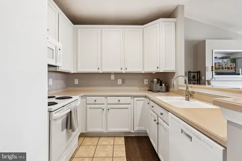 $539,900 | 12165 Abington Hall Place, Unit 302, Reston, VA 20190