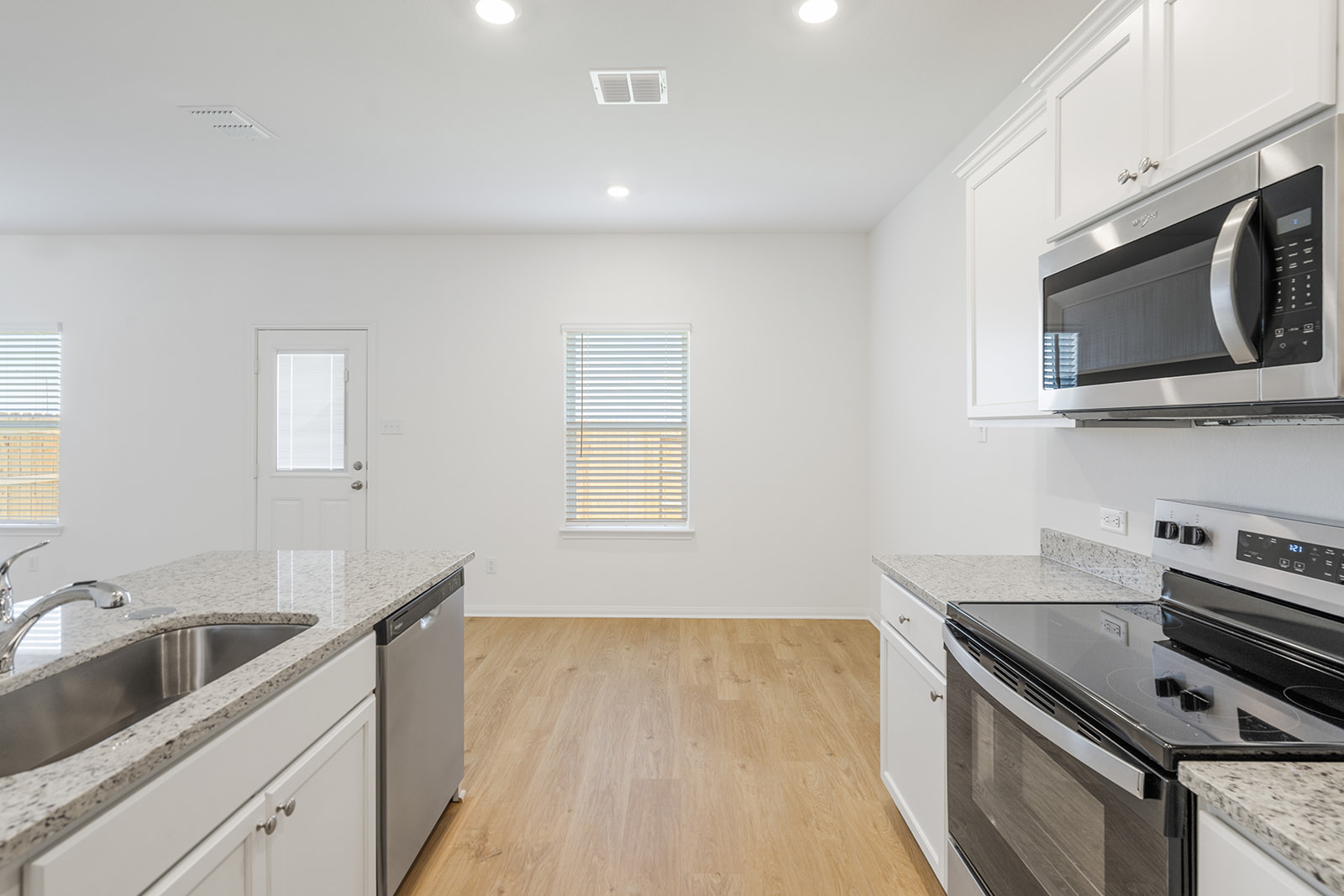 317 Carmel Cyn Trail Jarrell, TX 76537 - Photo 3 of 8