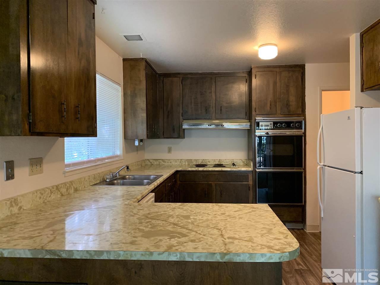1235 Berrum Lane Reno, NV 89509 - Photo 4 of 10 Photo 4