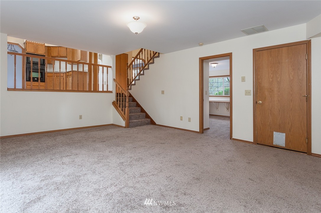 2260 Vine Road Brier, WA 98036 - Photo 11 of 19 Gallery Image 11