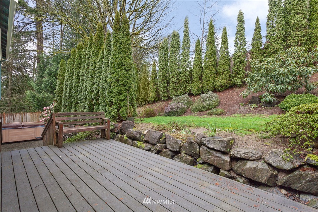2260 Vine Road Brier, WA 98036 - Photo 6 of 19 Gallery Image 6