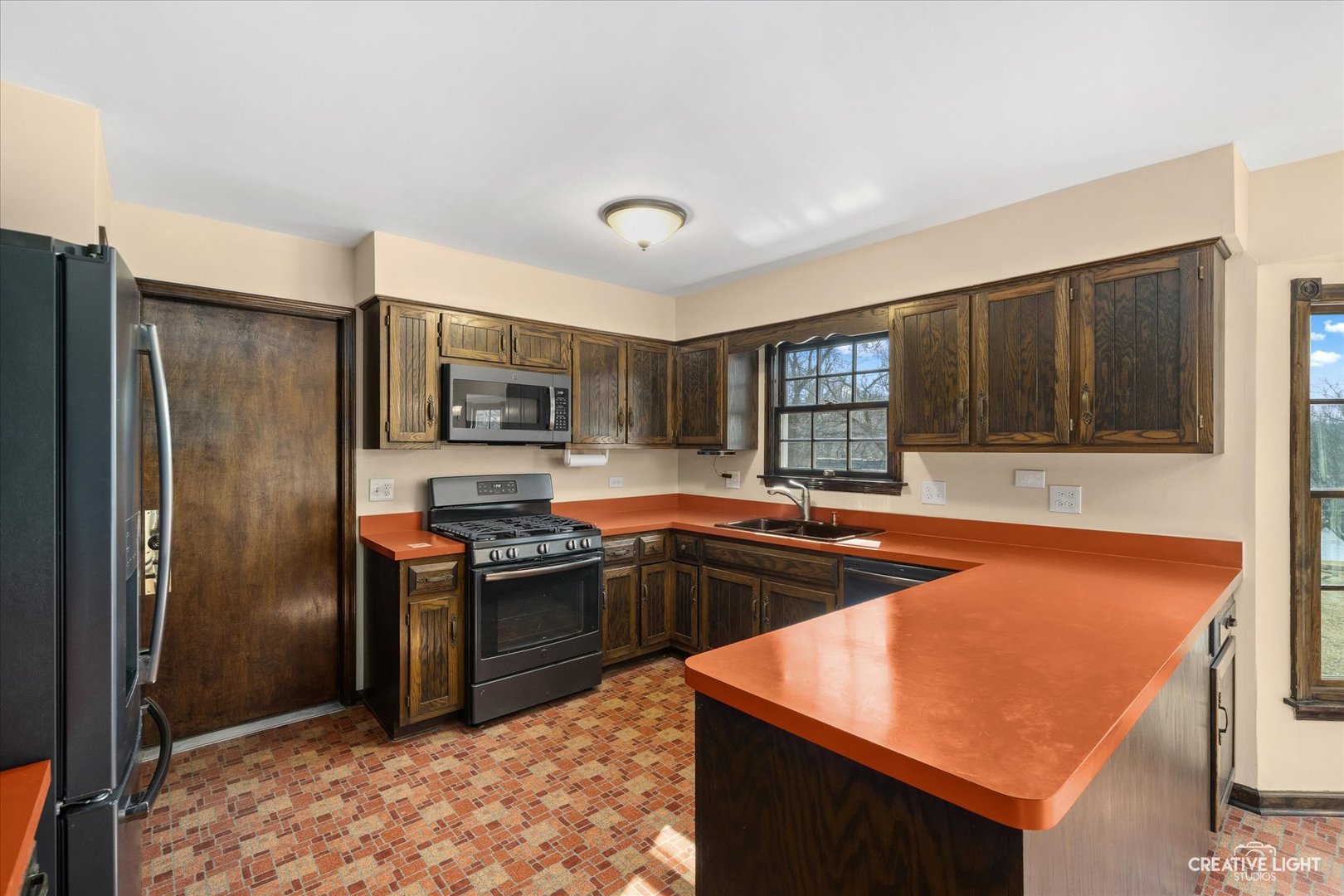 43W501 Scott Road Sugar Grove, IL 60554 - Photo 6 of 42 a kitchen with stainless steel appliances granite countertop a refrigerator and a sink