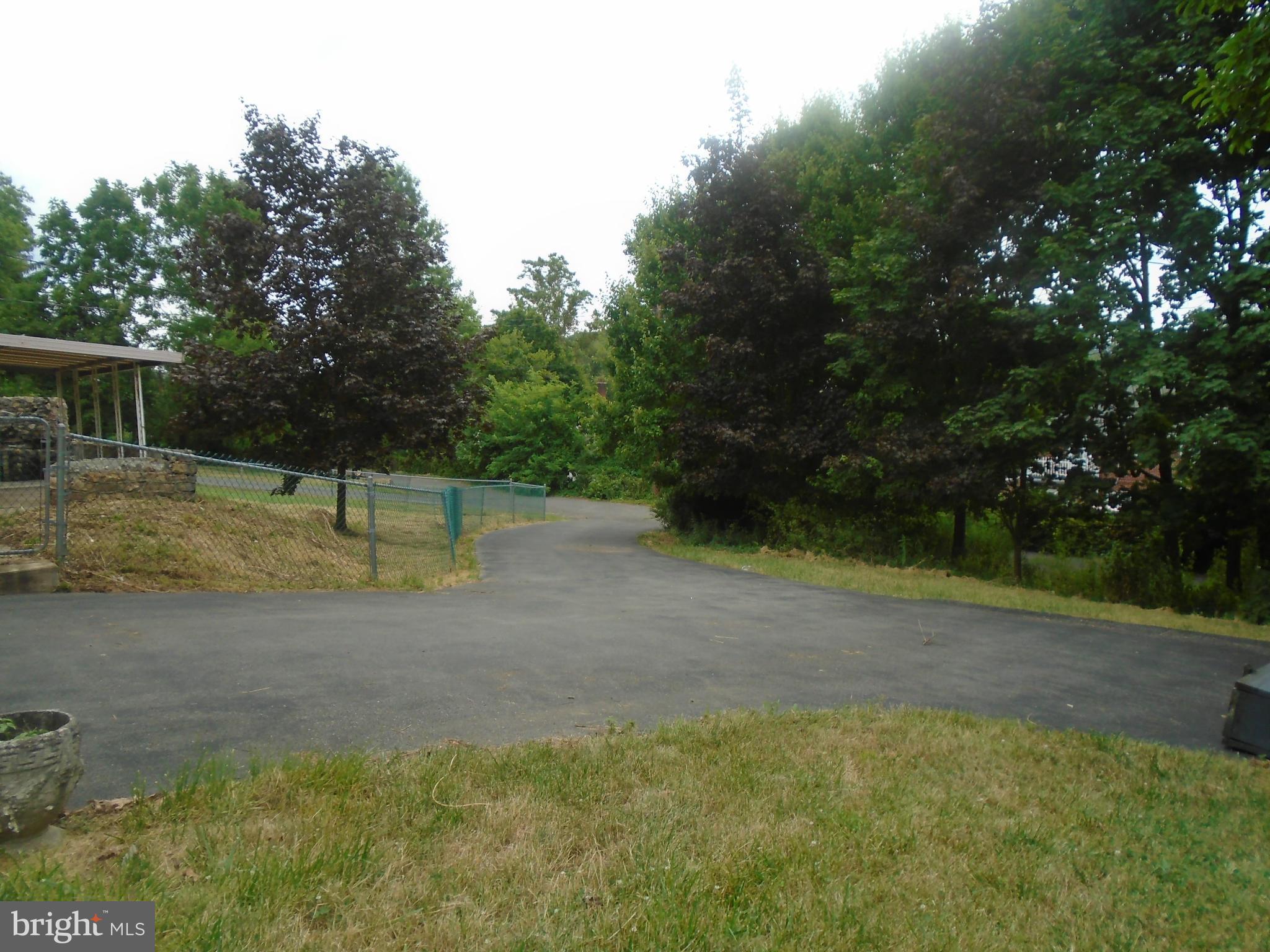 832 Windsor Road Cumberland, MD 21502 - Photo 19 of 20 Paved Driveway