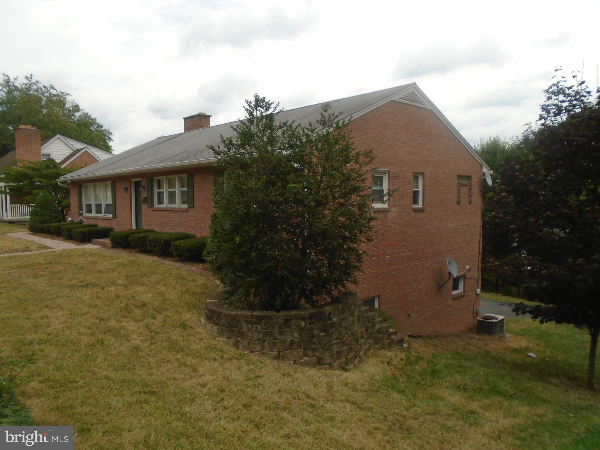 832 Windsor Road Cumberland, MD 21502 - Photo 3 of 20 Exterior (General)