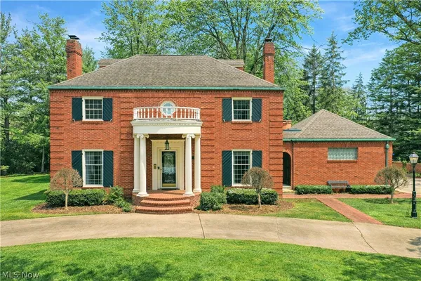 $429,900 | 641 Fairway Drive Northeast, Warren, OH 44483