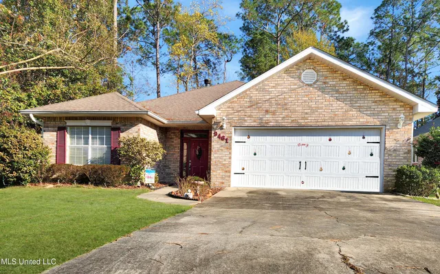 $230,000 | 9461 Op La Way, Diamondhead, MS 39525