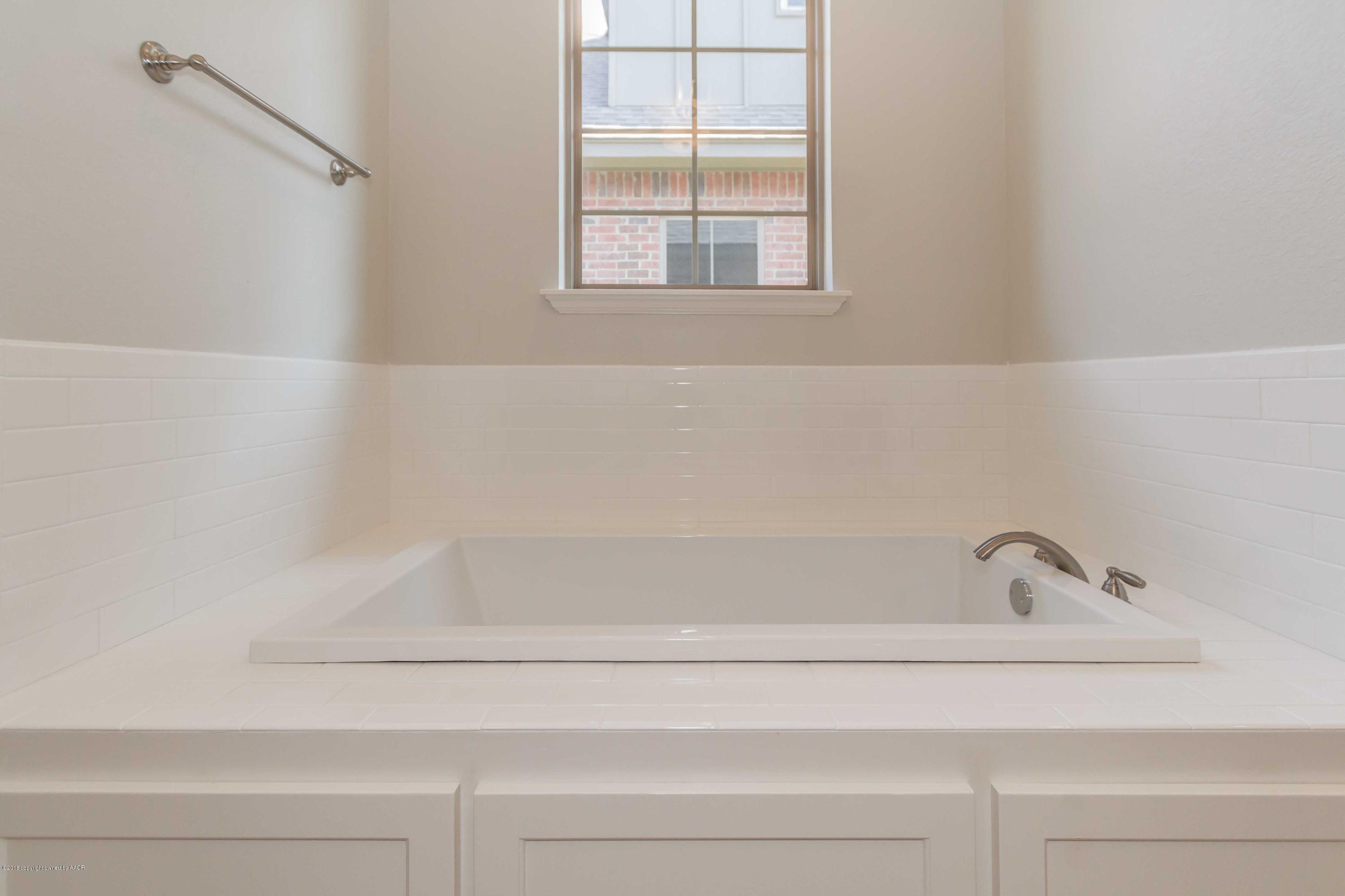 6303 Foley Square Street Amarillo, TX 79119 - Photo 24 of 51 MASTER BATH VIEW 2