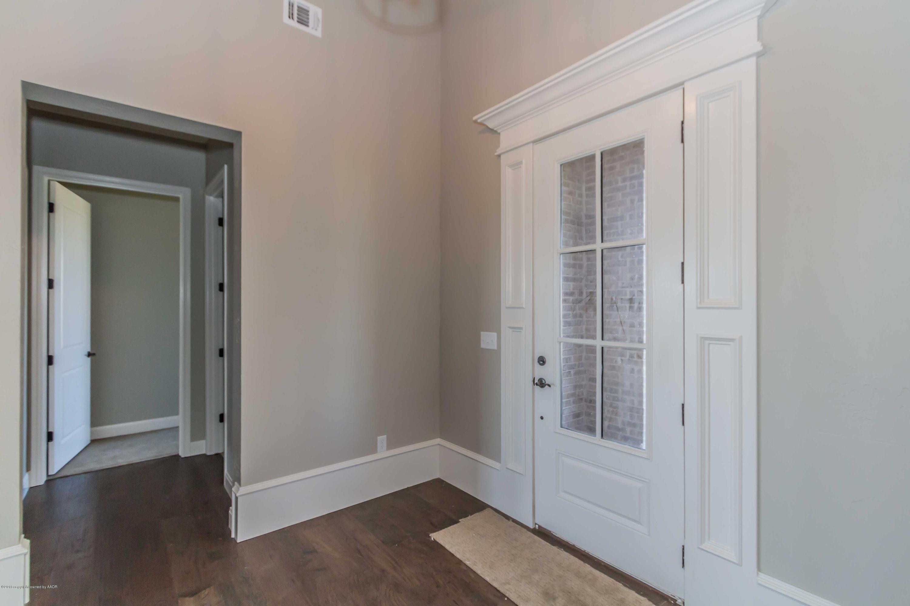 6303 Foley Square Street Amarillo, TX 79119 - Photo 5 of 51 ENTRY VIEW 2