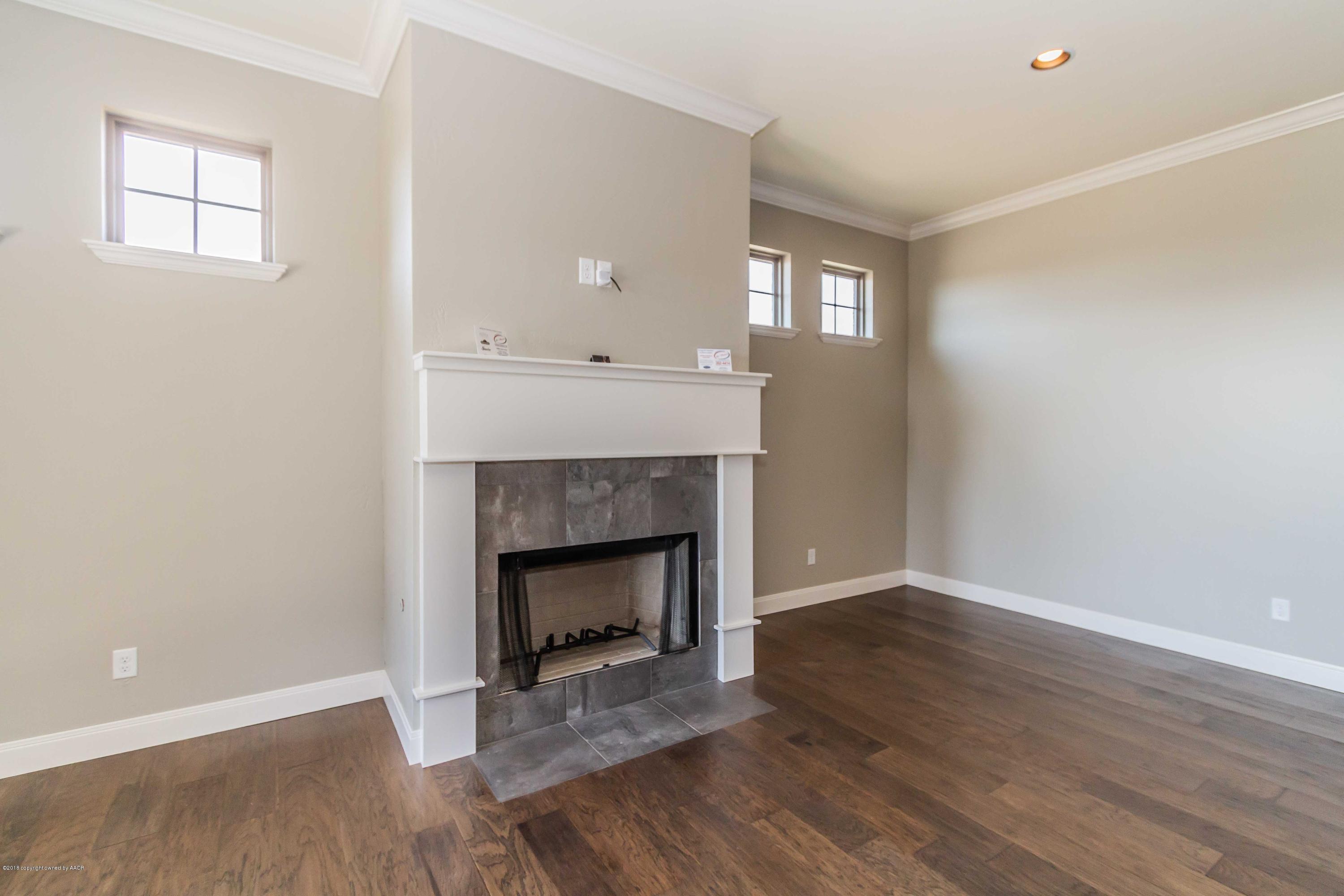 6303 Foley Square Street Amarillo, TX 79119 - Photo 9 of 51 LIVING ROOM VIEW 4