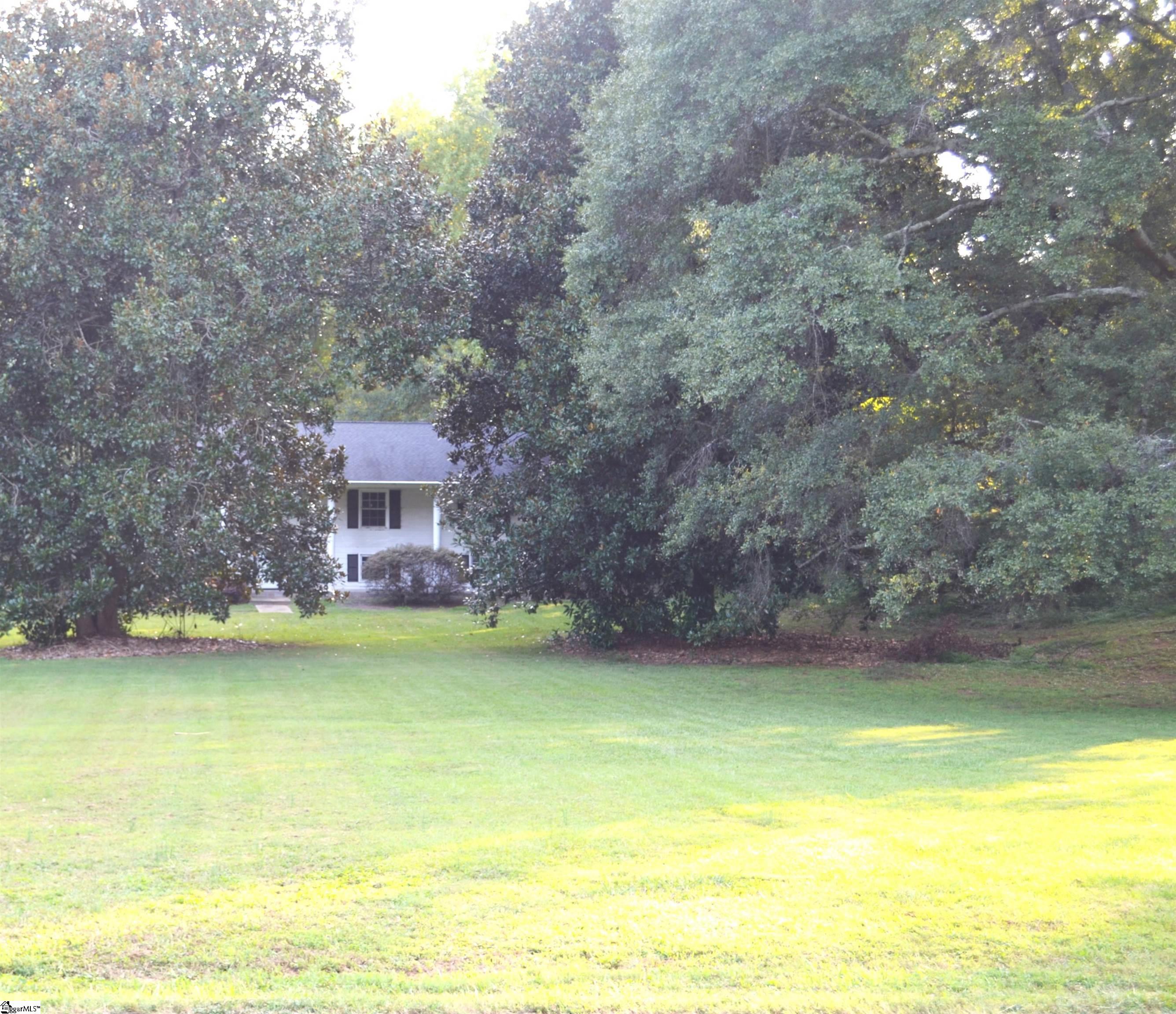 709 Hammett Road Greer, SC 29650 - Photo 3 of 21 Gallery Image 3