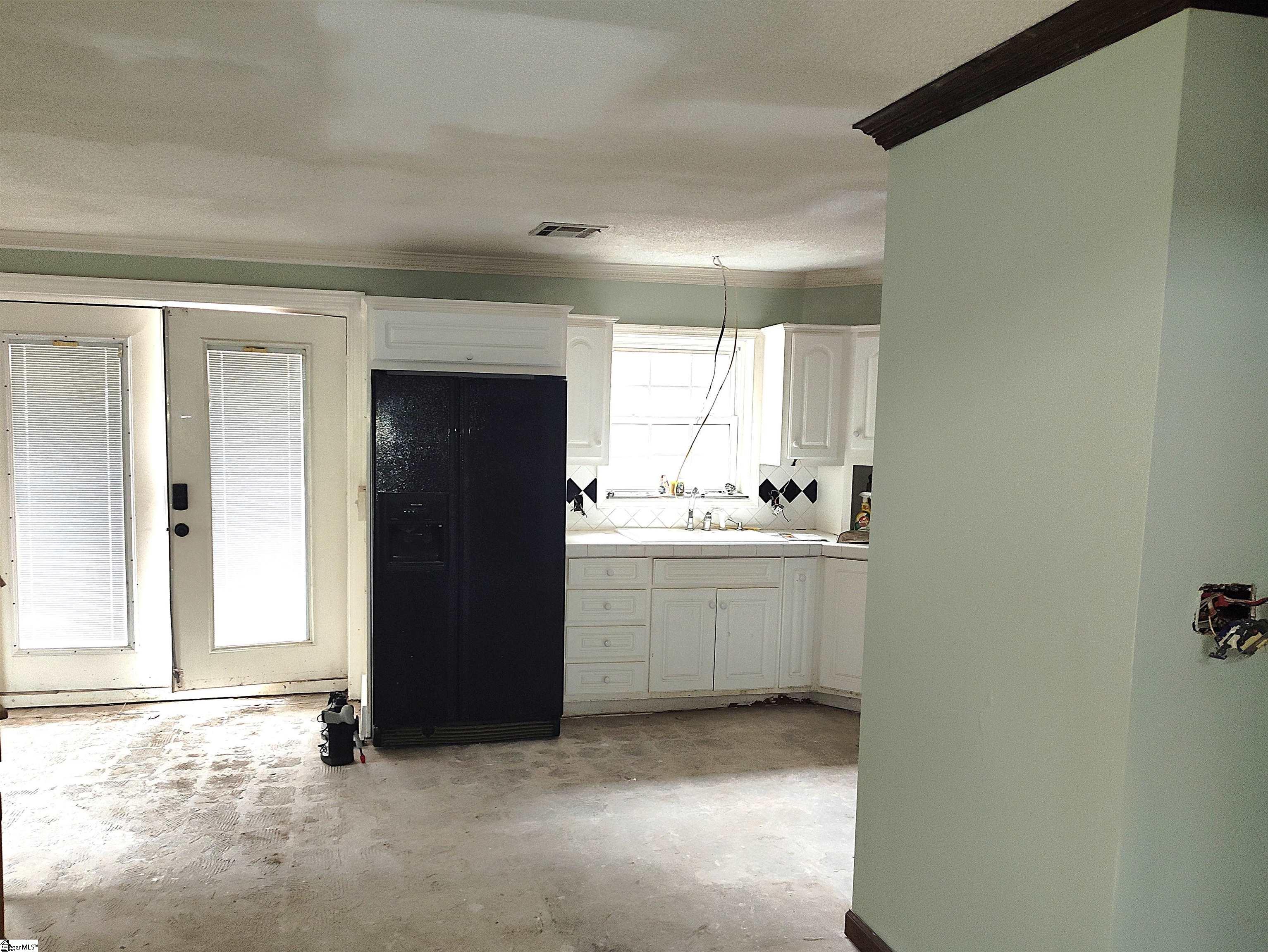 709 Hammett Road Greer, SC 29650 - Photo 6 of 21 Gallery Image 6