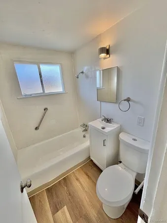 $1,300 | 7090 West 16th Place, Lakewood, CO 80214