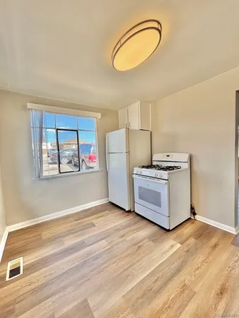 $1,300 | 7090 West 16th Place, Lakewood, CO 80214